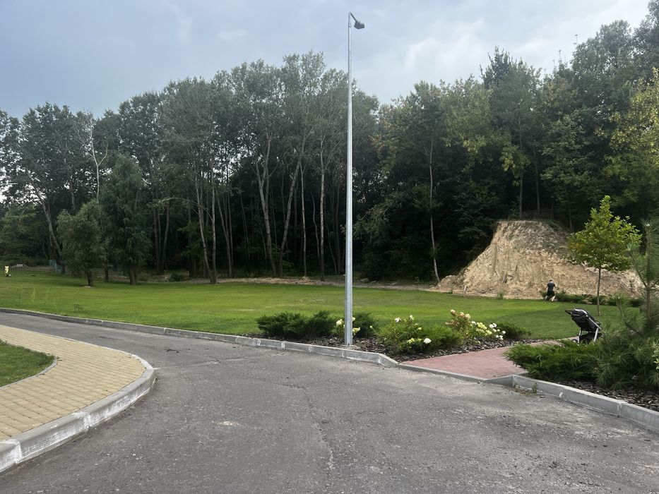 Комерційне приміщення 15,5 м², фасад, Київ, Голосіївський