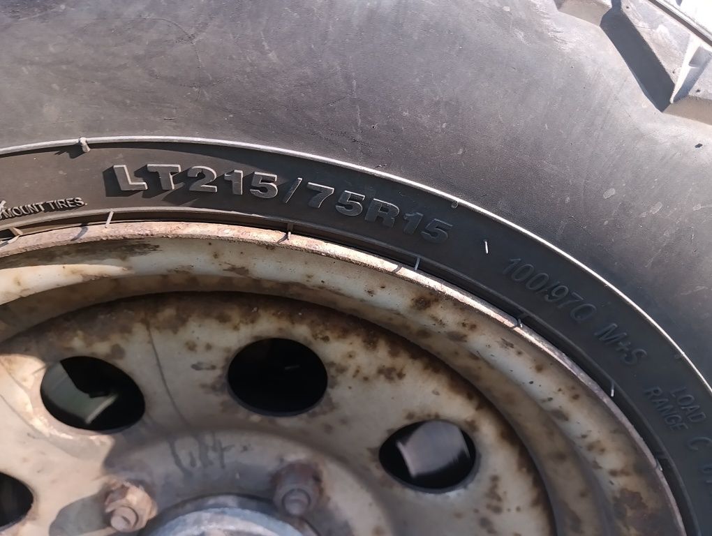 Opony Mt 215/75 r15