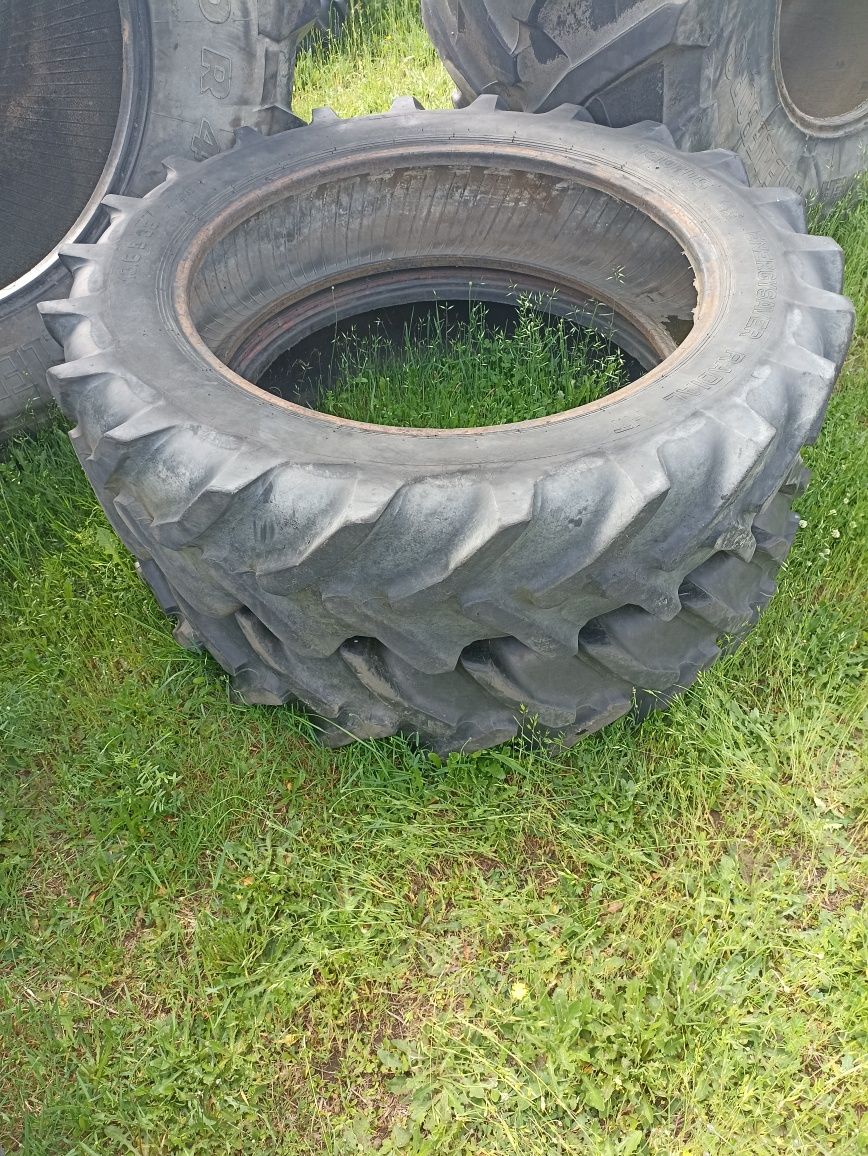Radialne opony wzmocnione Taurus 90% bieżnika 13.6 R - 38 (340/85) R38