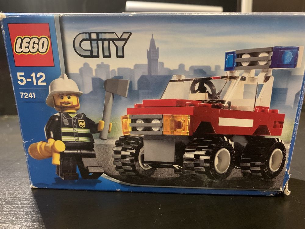 Конструктор Лего Сити Lego City пожарная машина 7241.