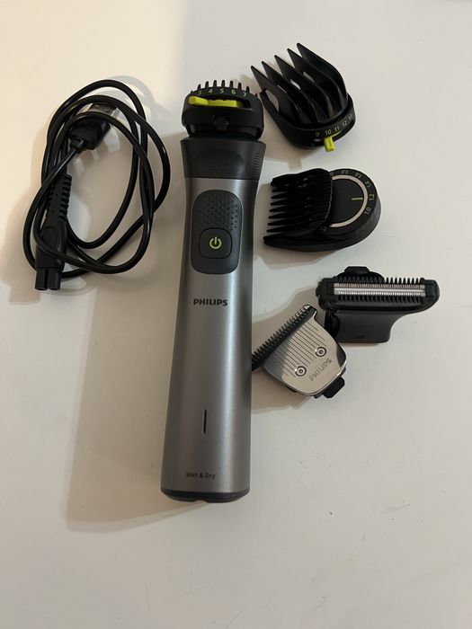 Триммер универсальный Philips  MG7940