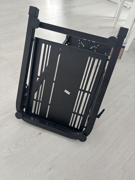 Stojak do kierownicy i pedalow Logitech G29 GT Apex w stanie bdb