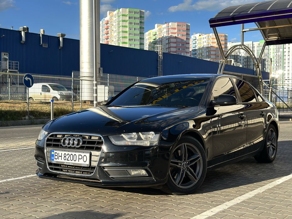 Audi a4  s-line 2012  (2dti)
