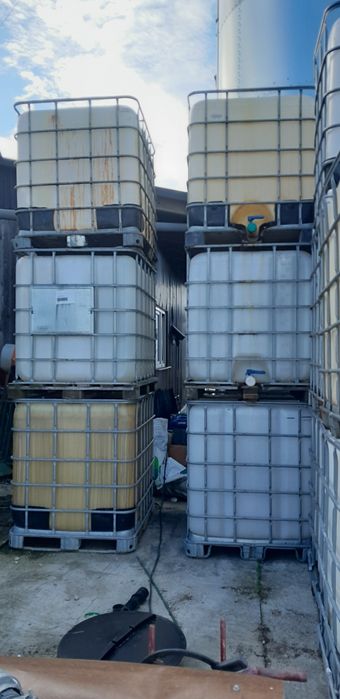 Mauzer 1000l zbiornik