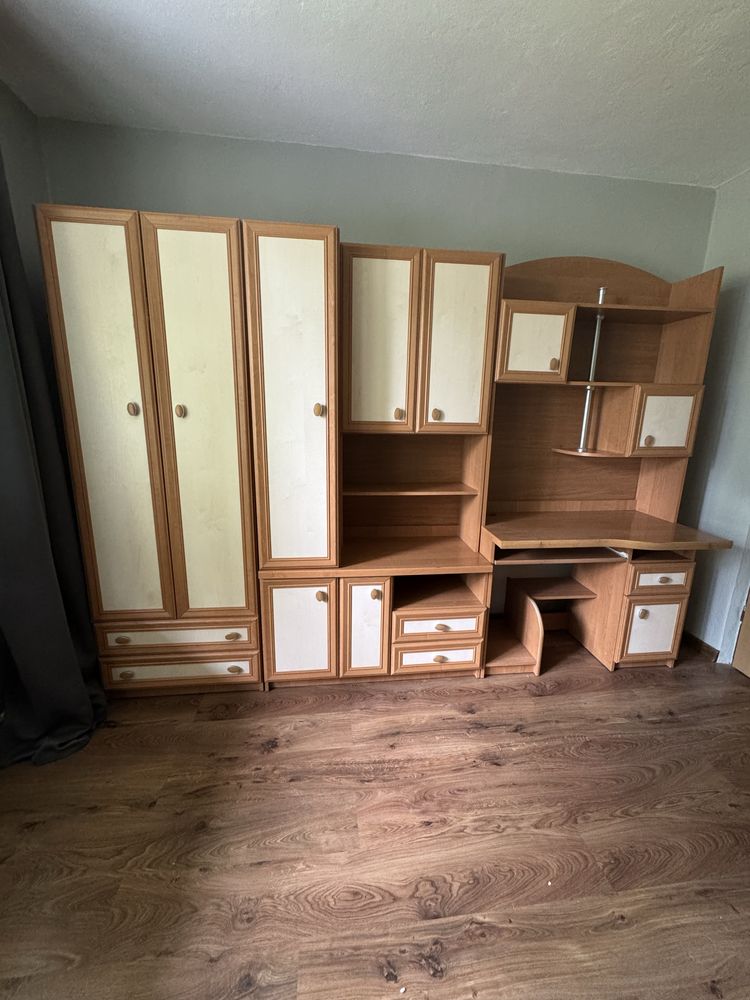 Meble młodzieżowe, 3 segmentowe - 280cm, bardzo dobry stan