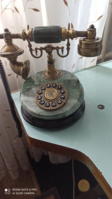 Телефон стаціонарний ретро