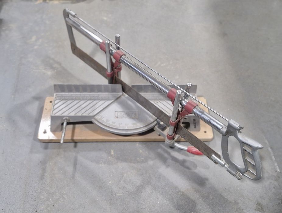 ukośnica ręczna - w pełni sprawna