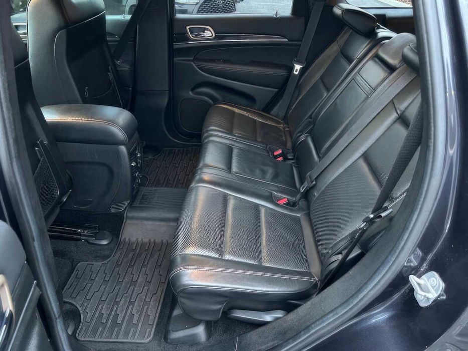 Jeep Grand Cherokee Overland      2014