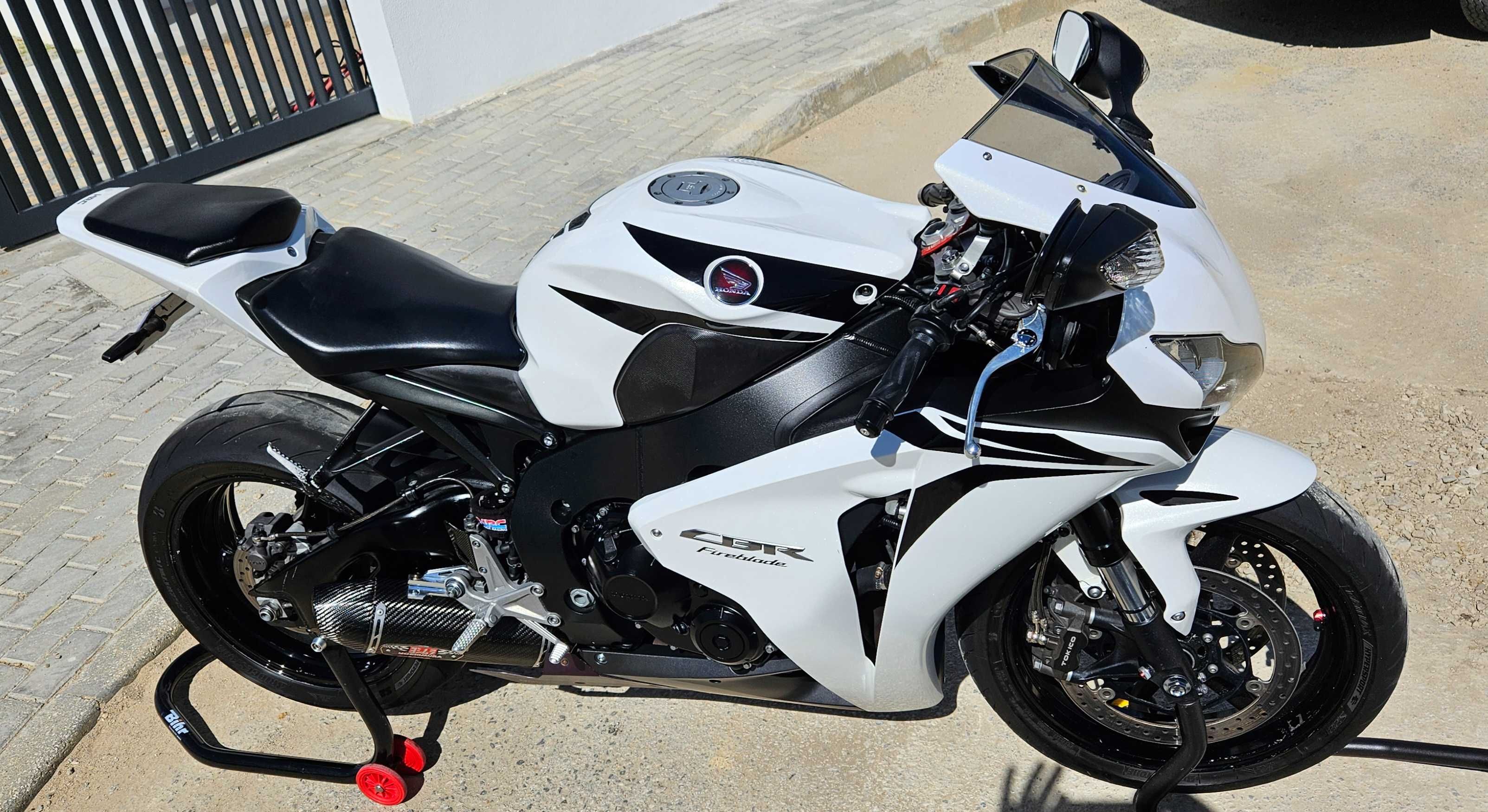 honda  cbr1000rr