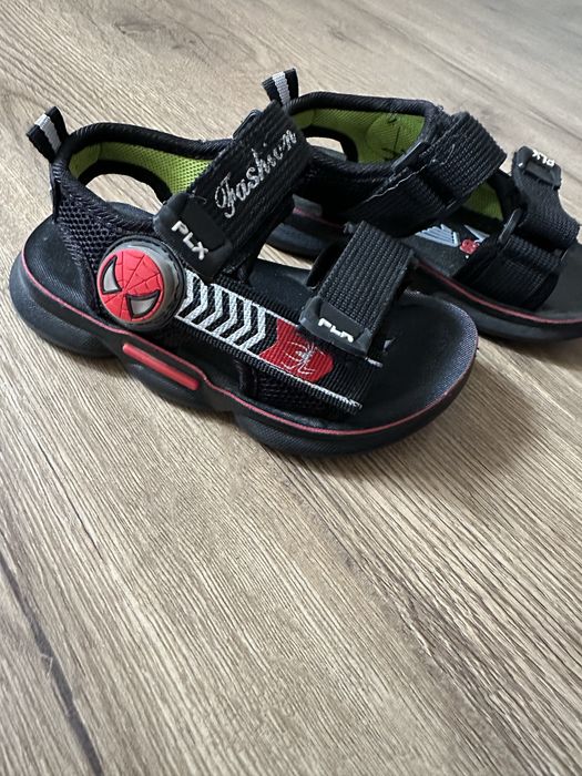 Босоніжки для хлопчика