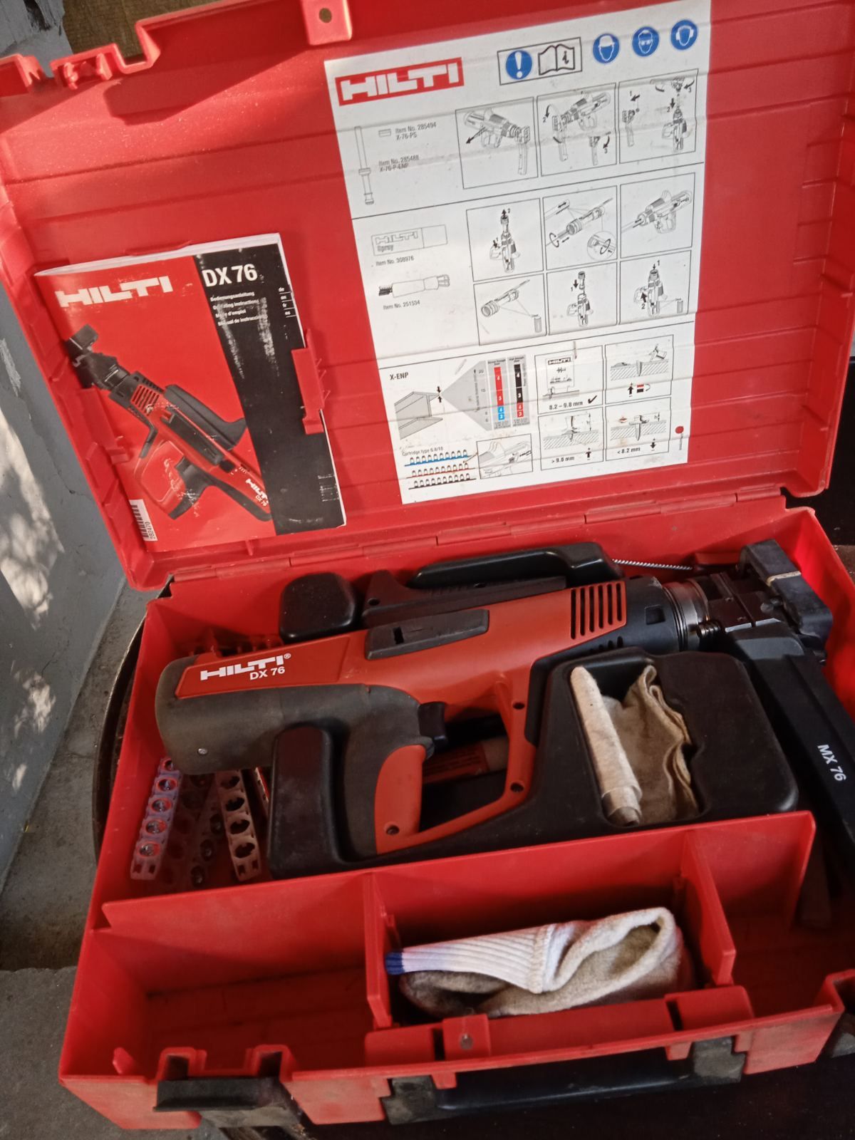 Продам пороховый монтажный пистолет dx76 HILTI