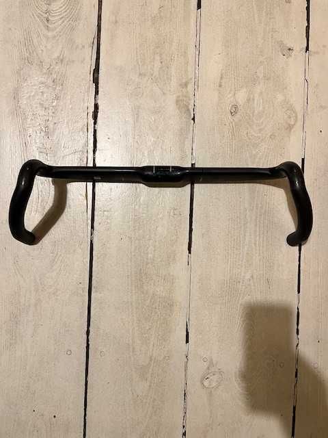 Kierownica 3T Aeroghiaia  carbon flara 420mm