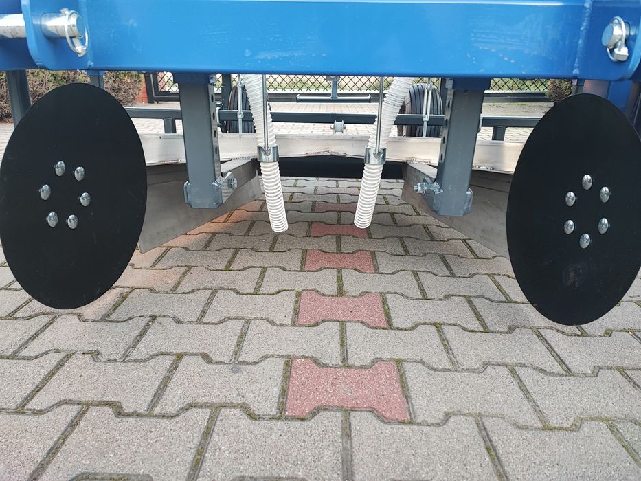 Formownica do zagonów, rozkładania folii, taśmy AFR200