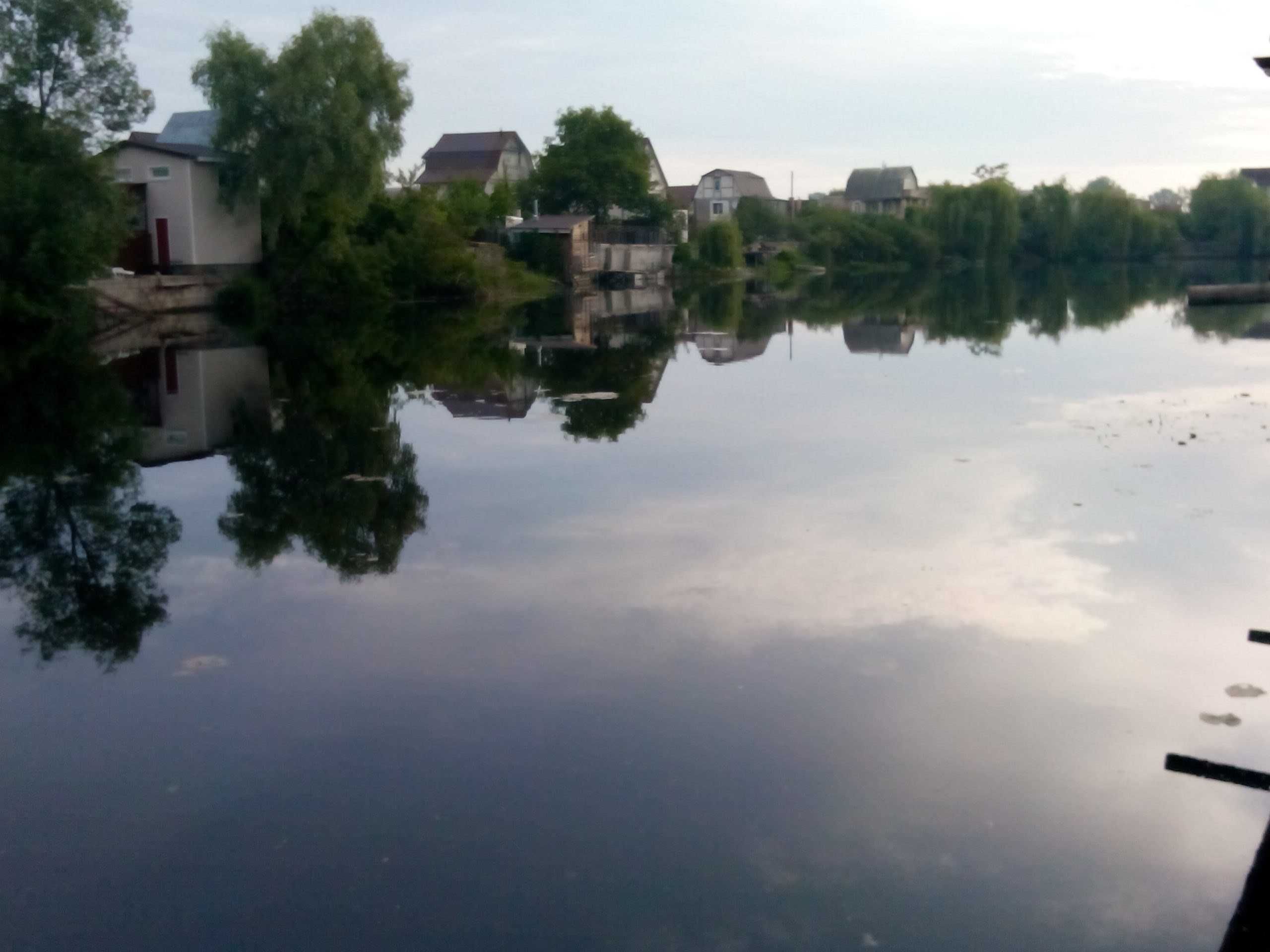 Продам будинок з виходом на воду, 25км від м.Славутич у бік Проціва.