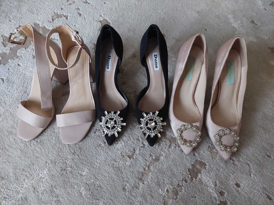 Туфлі бежеві шкіряні