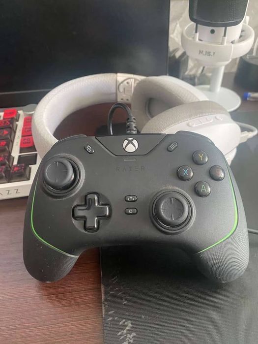 Продам джойстик xbox