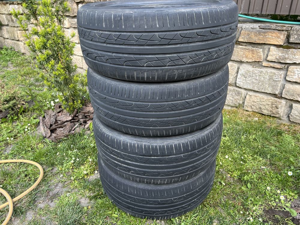 Літні Шини Hankook Ventus 215 50 R17