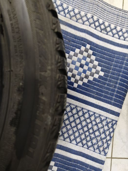 Cena za 2 Opony zimowe 235/45r18 BRIDGESTONE