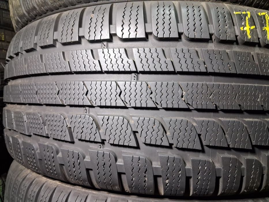 245/45 19 KUMHO IZen KW 27 Шини б/у зима