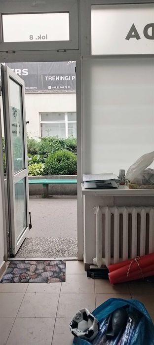 Do wynajęcia mały lokal usługowy