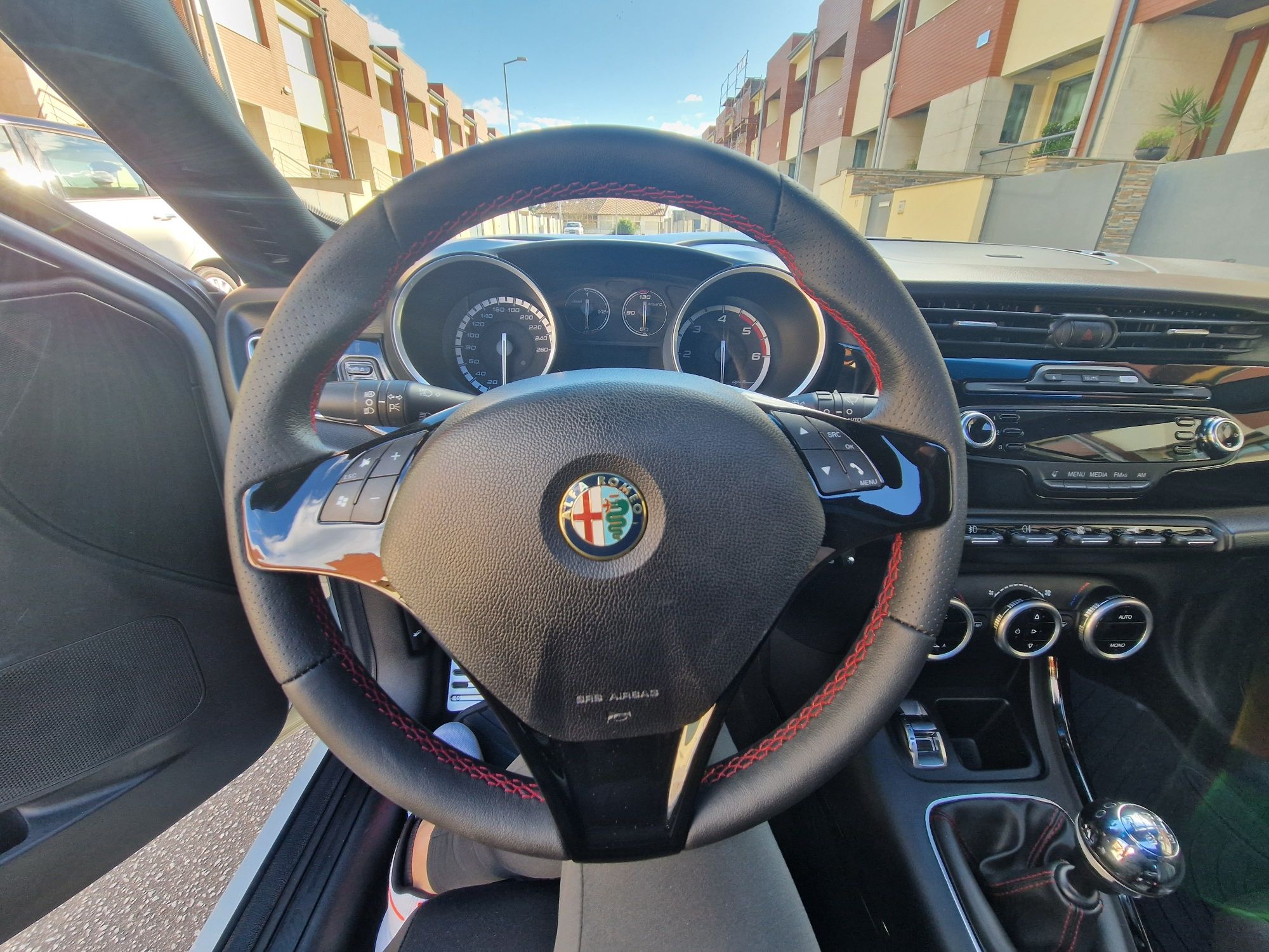 Alpha Romeo Guilieta 1.6 JTD Full Extra Ano 2012s