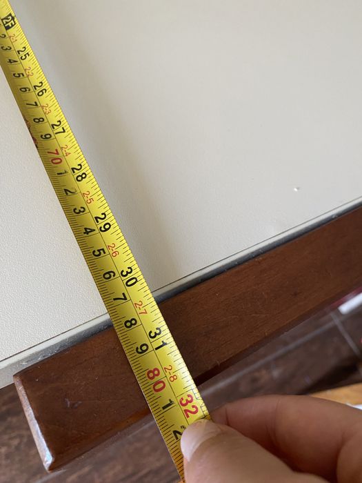 Кухонний стіл