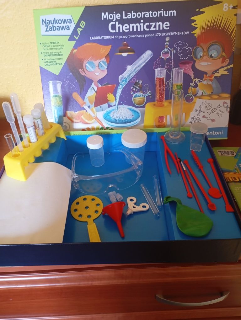 Laboratorium chemiczne Clementoni