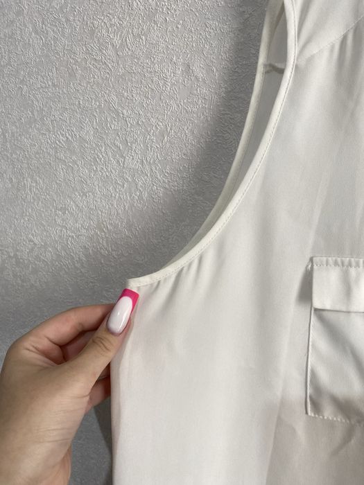 Біла класична сорочка