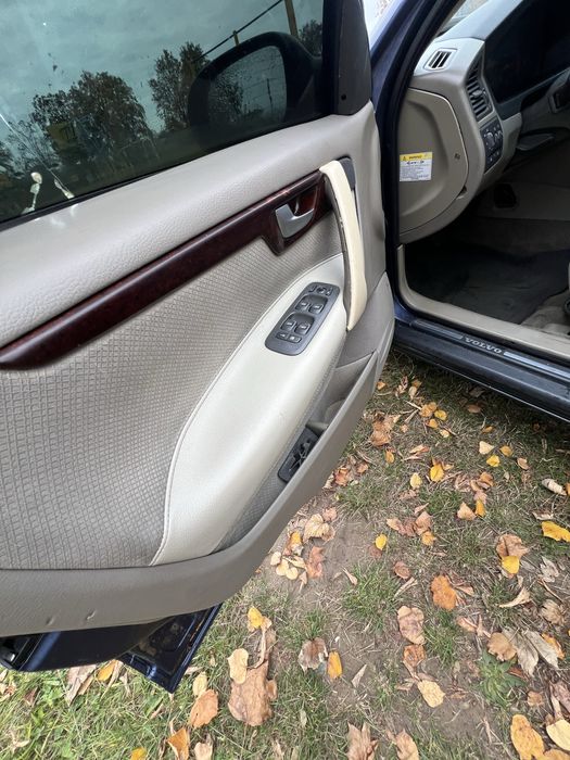 Volvo s60 2.5 газ бензин Автомат