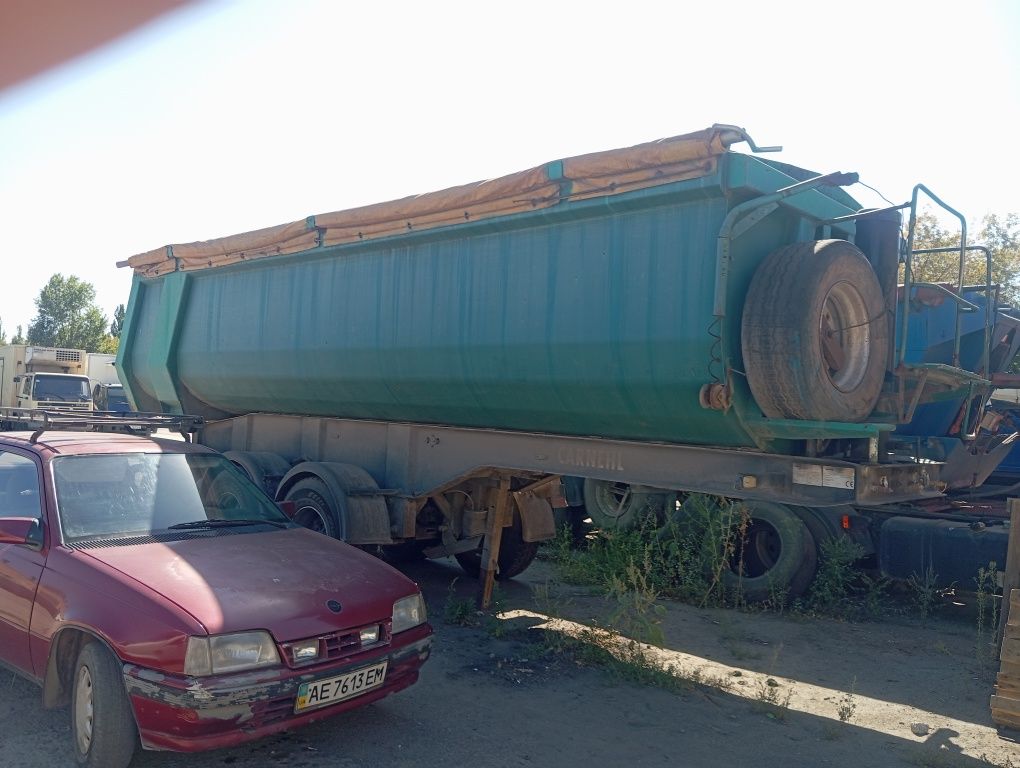 Продаж напівпричепів самоскид