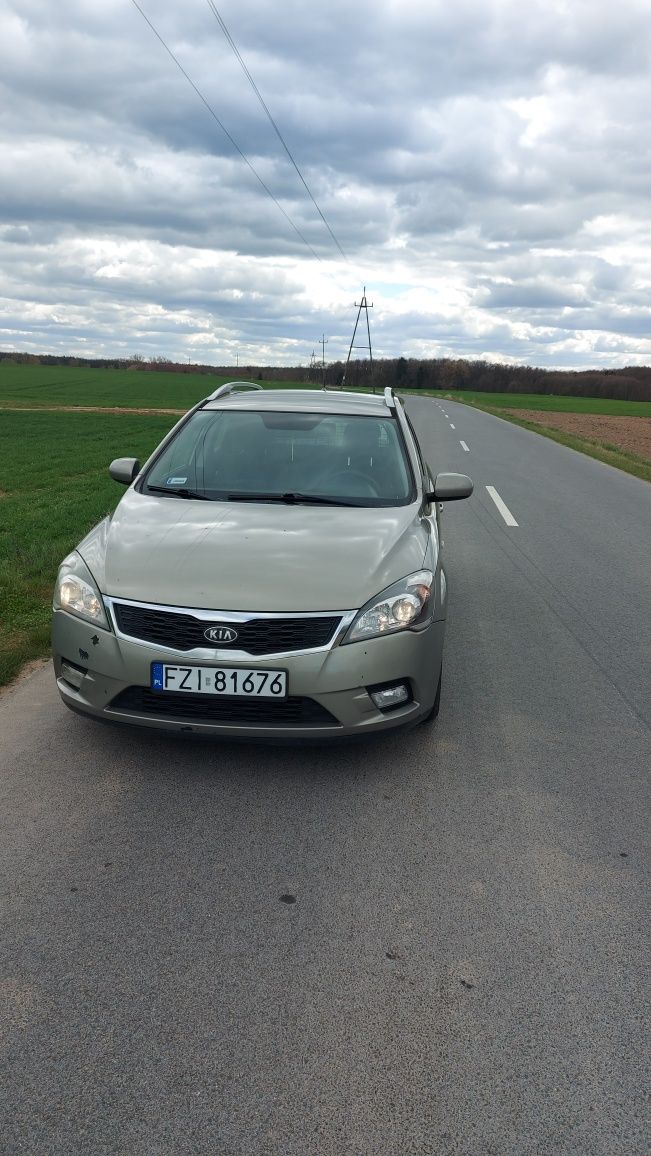 Kia Cee'd 1.6 crdi 2010r.