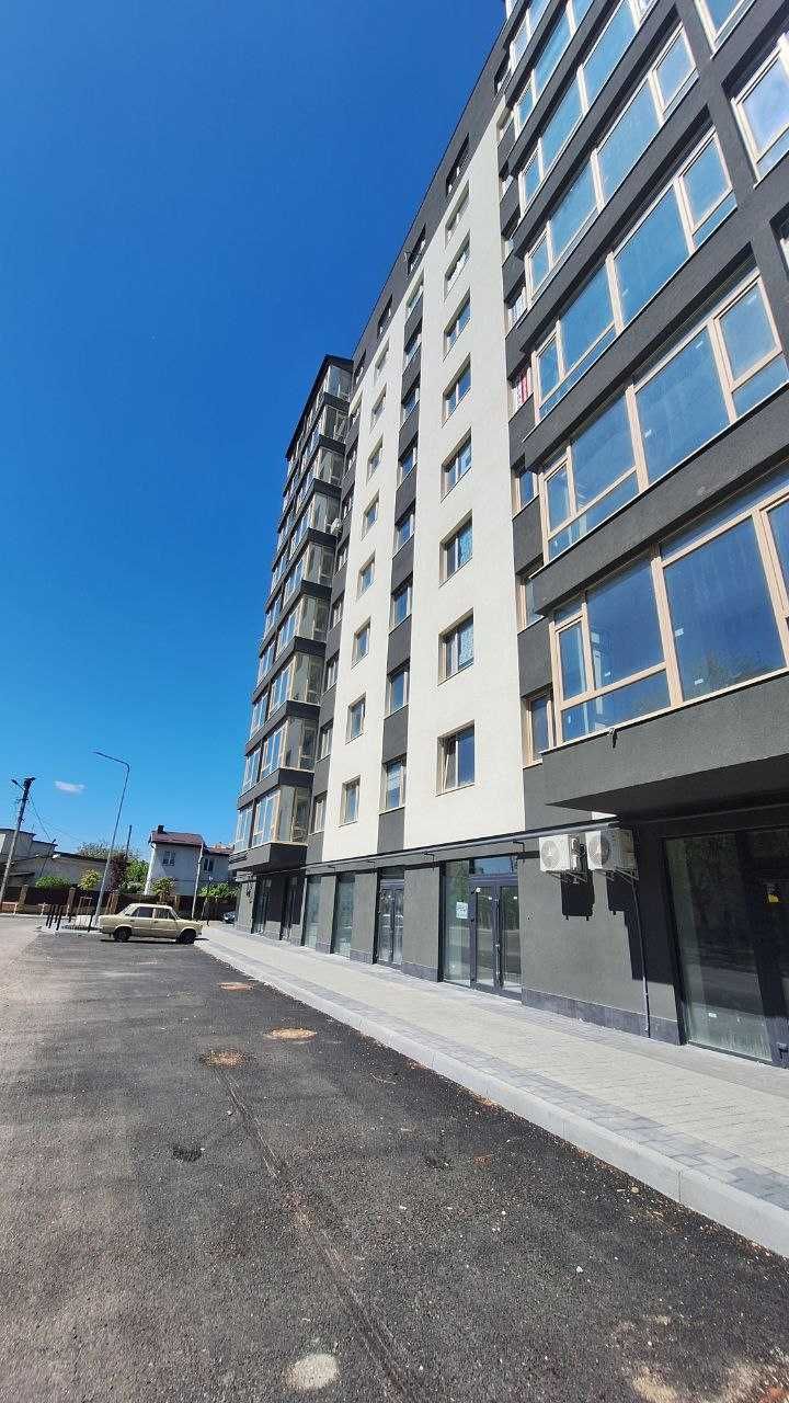 Простора однокімнатна квартира з ремонтом по вул. Миру