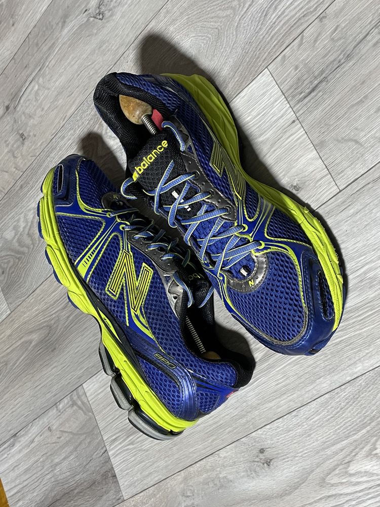 Бігові кросівки New Balance 880