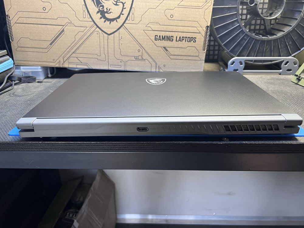 Ноутбук MSI Thin A15 Cosmos Gray