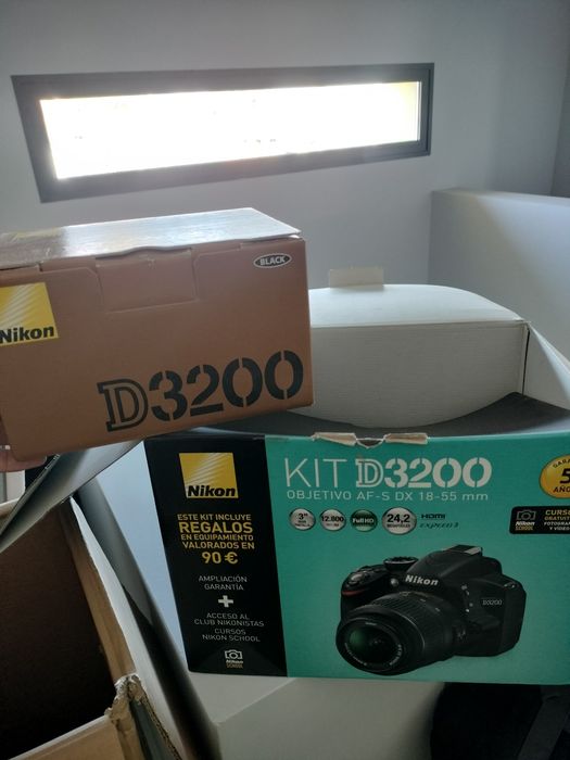 Kit Nikon D3200 + lente 18-55mm+cartão+mala