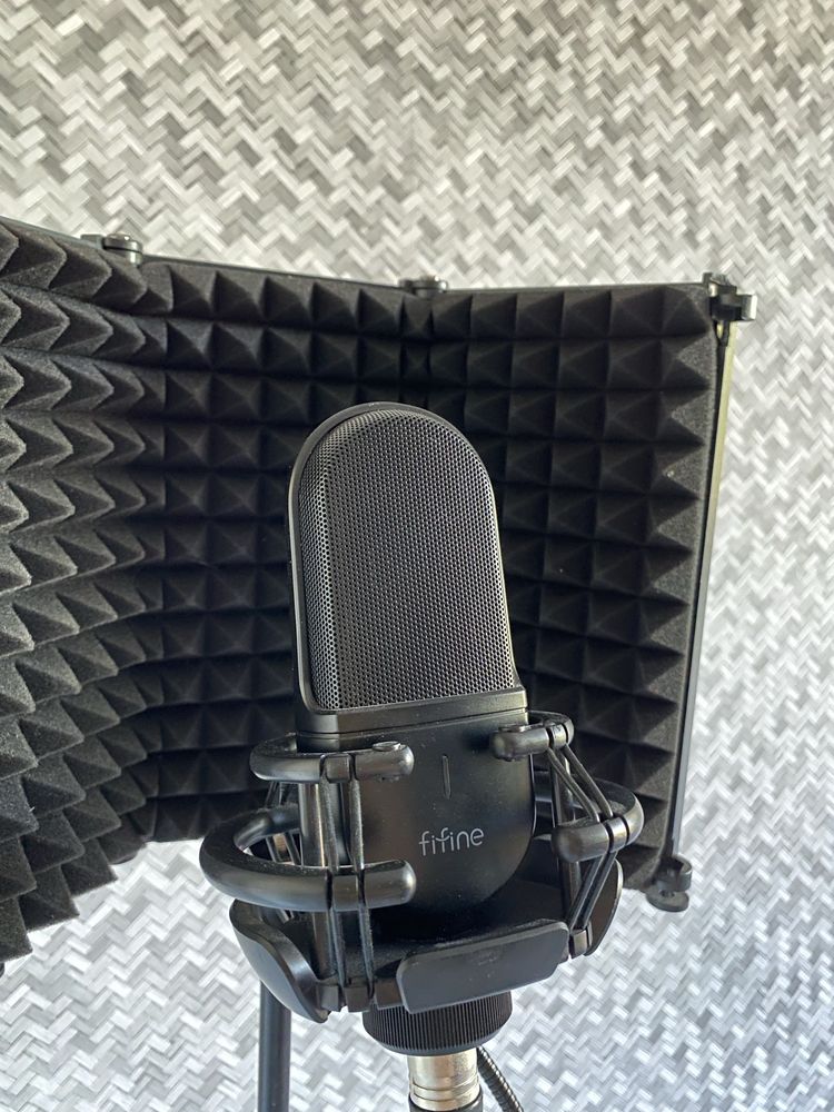 Студійний мікрофон Fifine K726 XLR