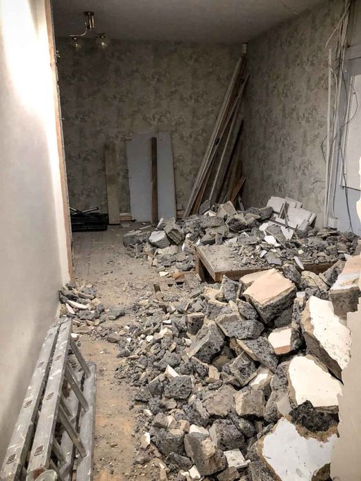 Демонтажні роботи. Вивіз будівельного сміття.Послуги вантажників.