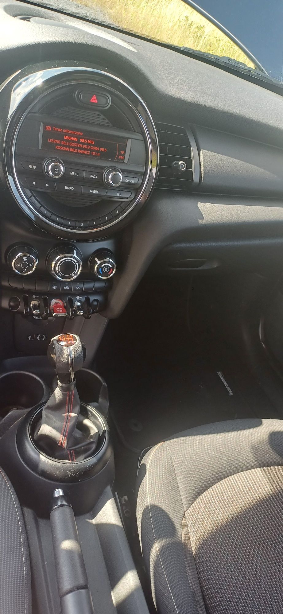 Mini Cooper One 1.5 Diesel 116KM