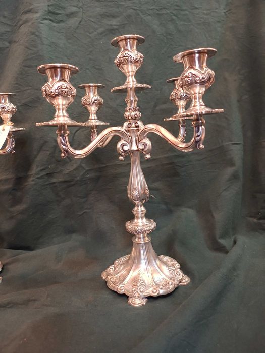Pares Candelabros Prata