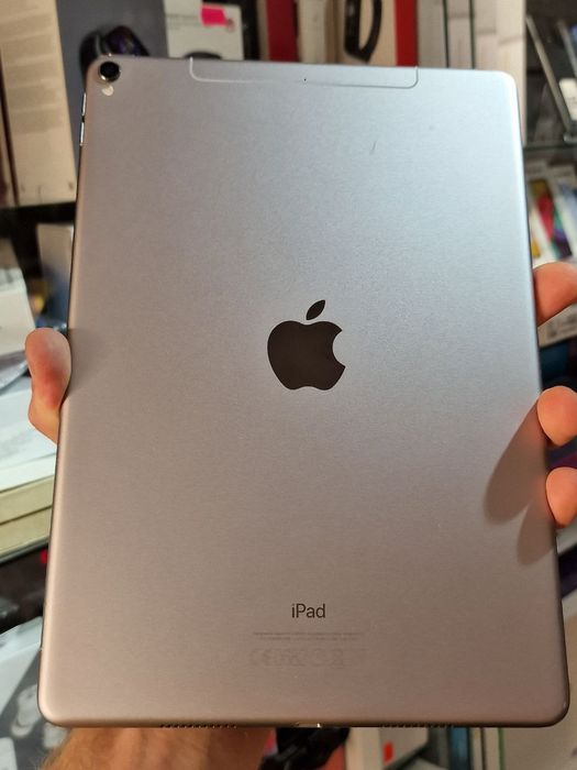 Планшет Apple iPad Pro 10.5 Wi-Fi + Cellular 64GB Space Grey (MQEY2)