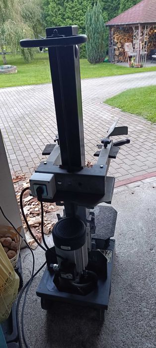 Łuparka rębak hydrauliczny 7,5 Ton