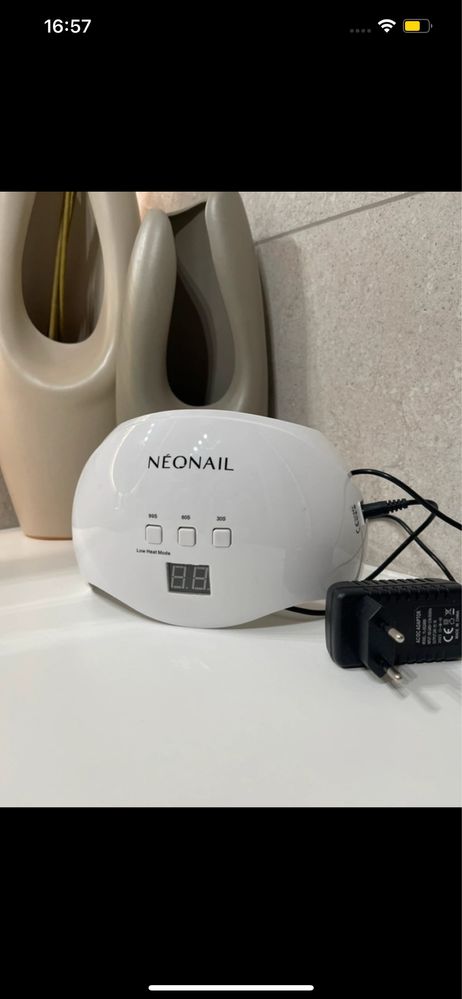 Lampa neonail do paznokci