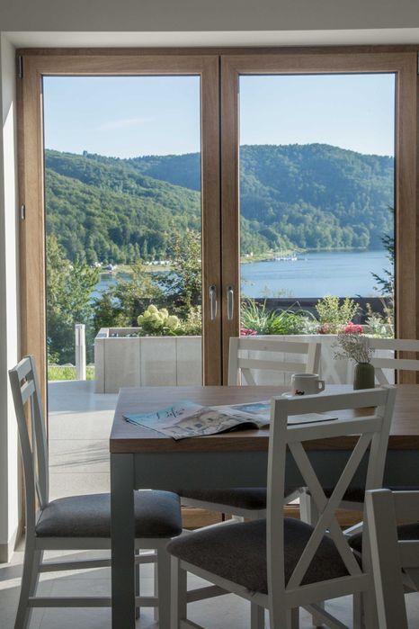 Noclegi nad Jeziorem Rożnowskim – pokoje z widokiem, balia, sauna