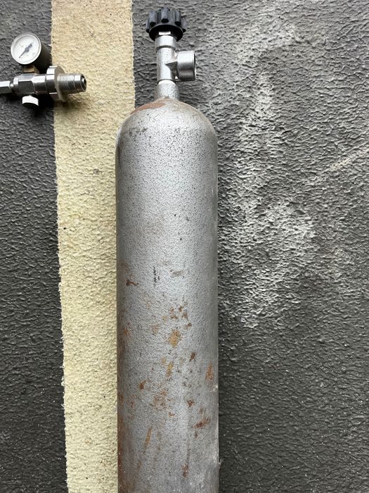 Pompka do wiatrówki PCP oraz butla i reduktor