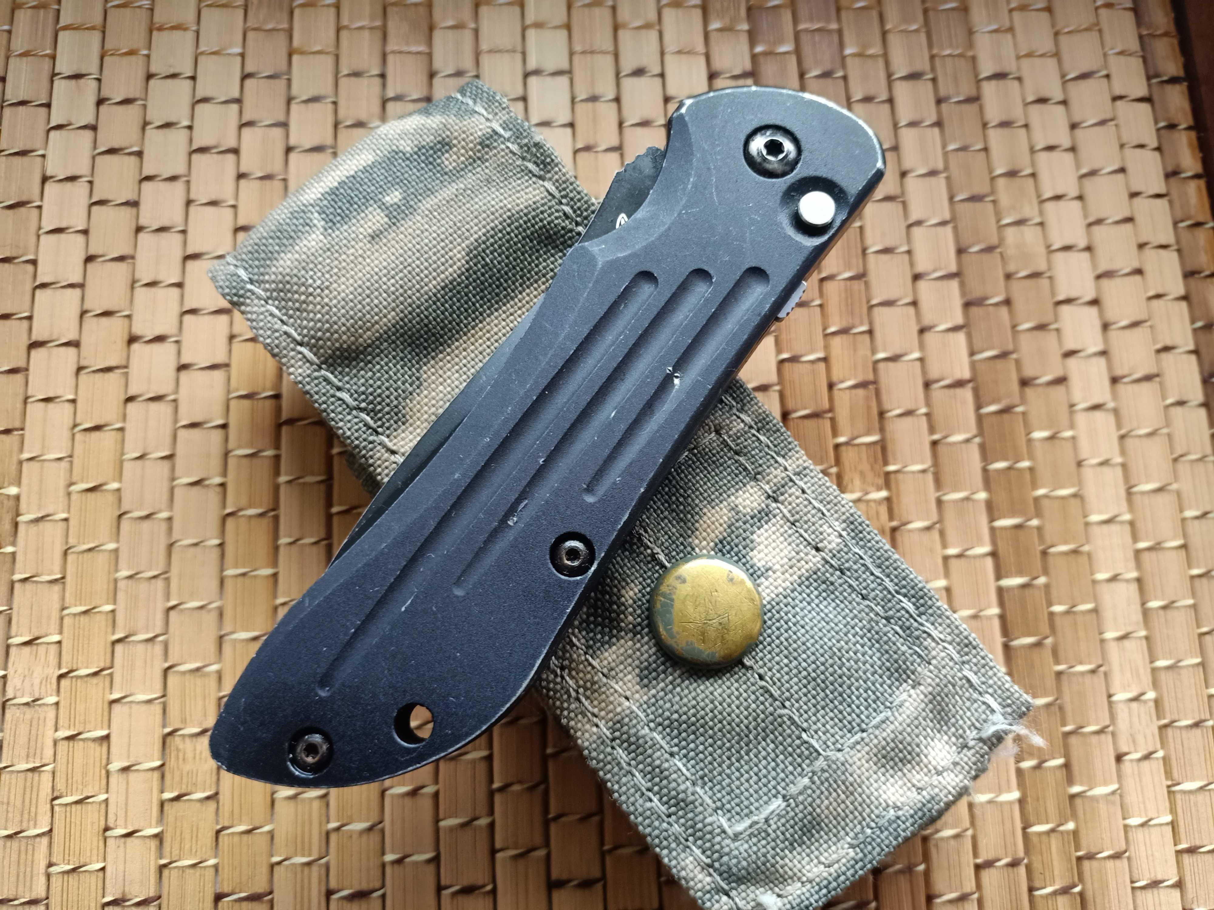 Benchmade 9100 SBT Auto Strykrer