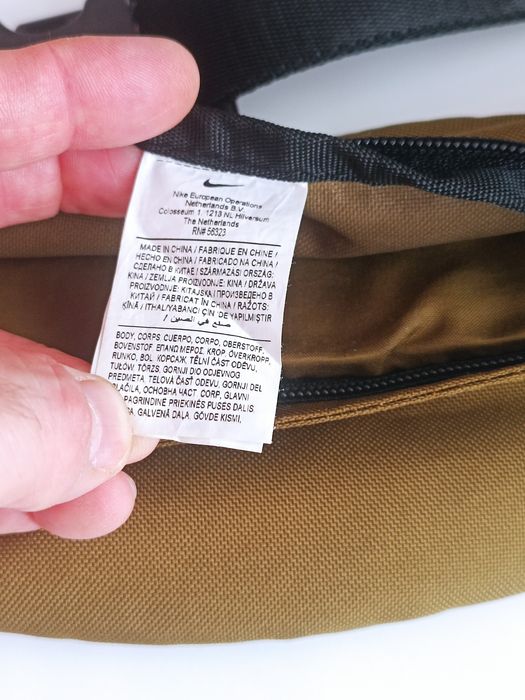 Продам оригинальную сумку на пояс, бананку Nike