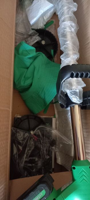 Podkaszarka akumulatorowa raz użyta pełny zestaw