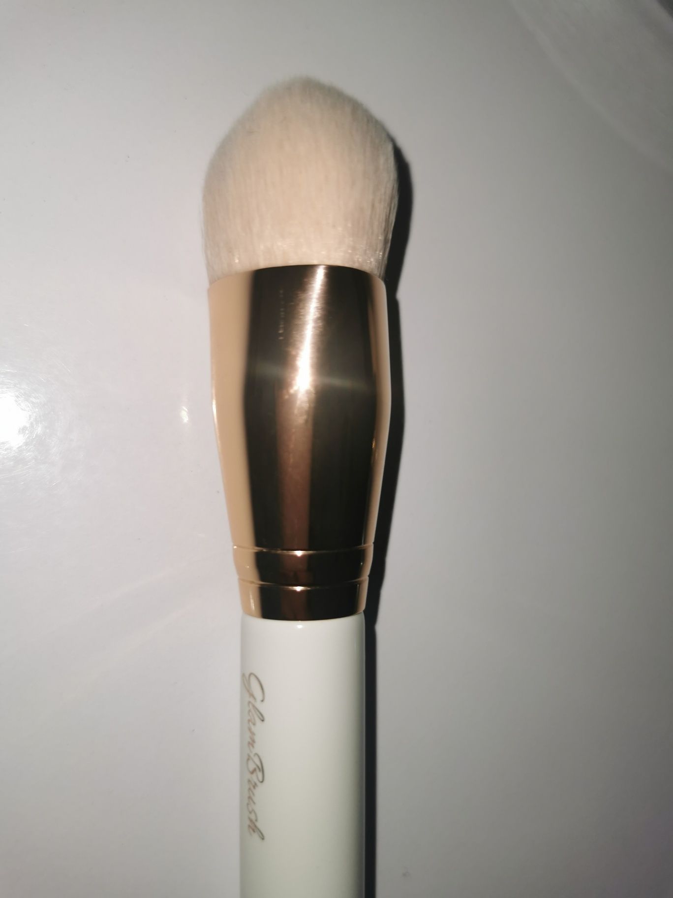 GlamSHOP GlamBRUSH T124/pędzel do podkładu i konturowania na mokro