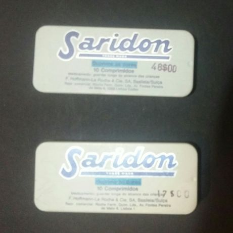 Caixas antigas da marca Saridon