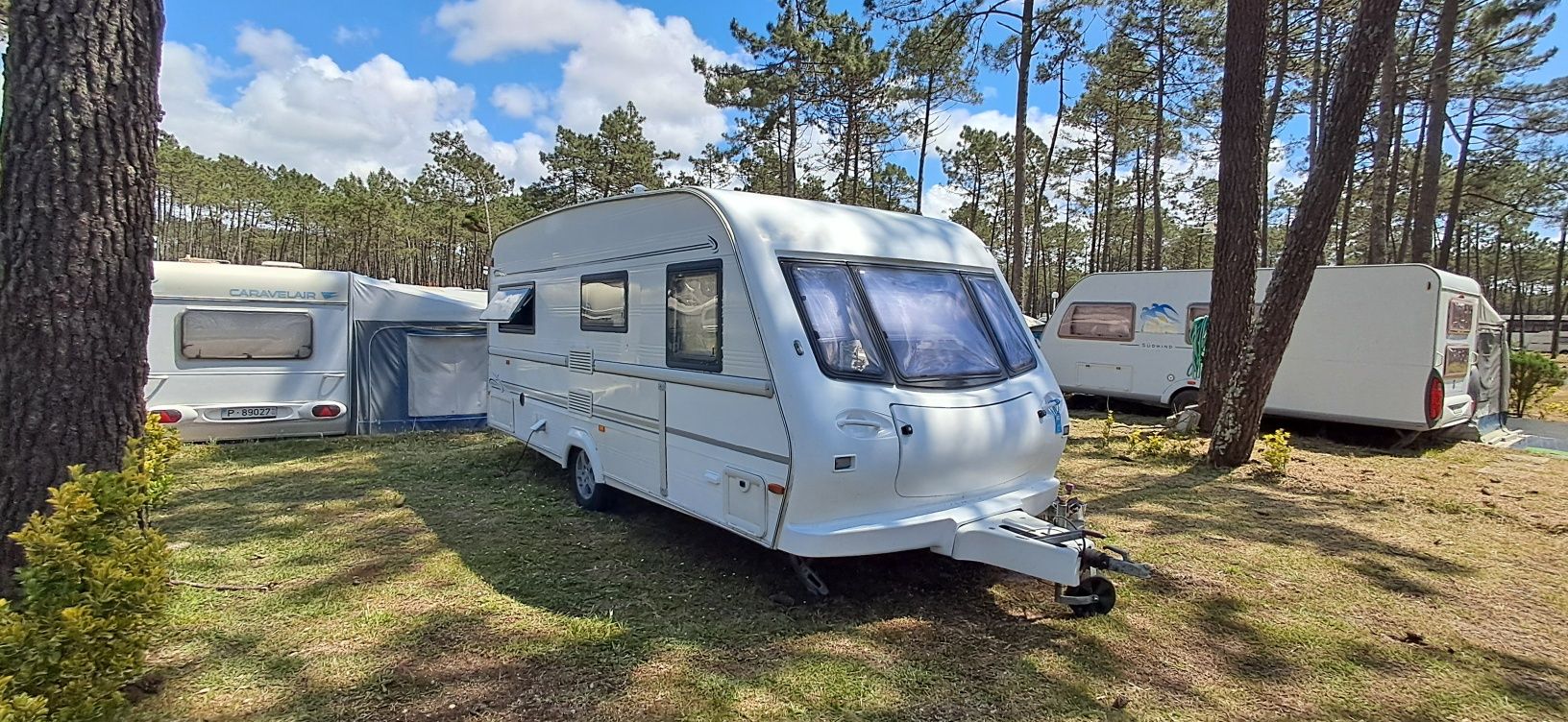 Caravana com beliche cama casal